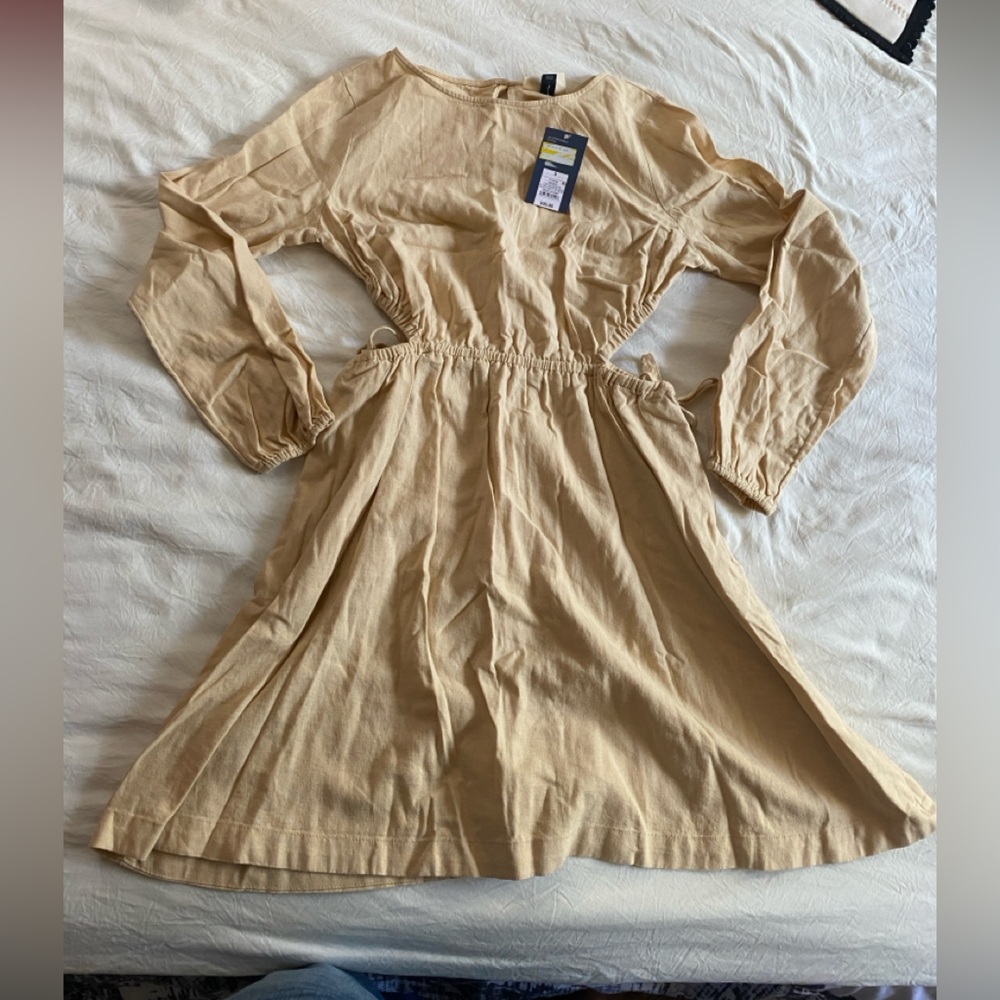 Universal Thread Tan A-Line Bishop Sleeve Dress